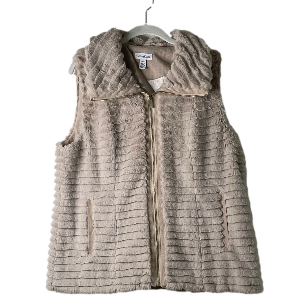 Calvin Klein women's faux ribbed fur vest with a high neck, full zipper size L